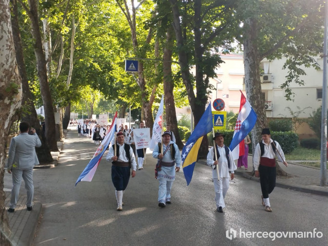 MOSTAR Kulturno umjetnička društva prezentirala bogatstvo izvornog