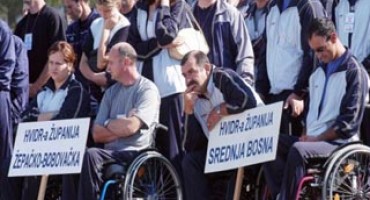 Glavni inspektor sakrio dosje o svojoj ratnoj prošlosti?