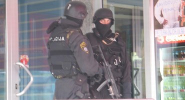 Kako su ukradeni automobili iz Hercegovine završavali u dijelovima na crnom tržištu Hrvatske i Srbije