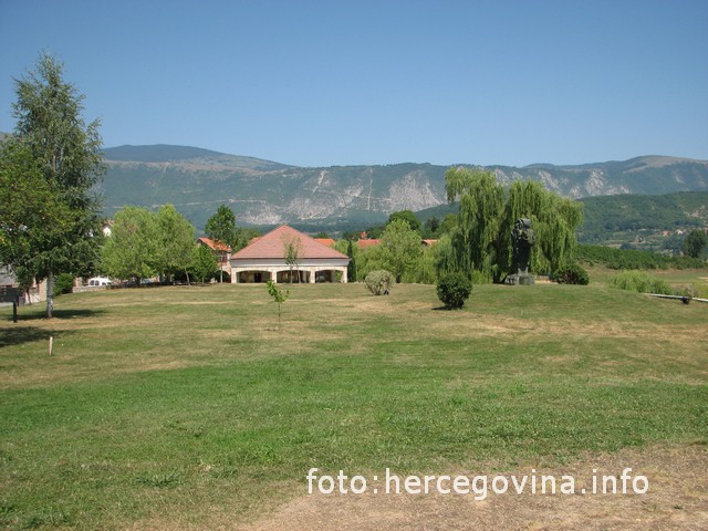Provaljeno u tri crkve na području Rame