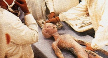 Nismo sami: Izvanzemaljci otimaju i seksualno iskorištavaju ljude! 