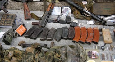 Pretresom stana u Mostaru pronađeno oružje i streljivo