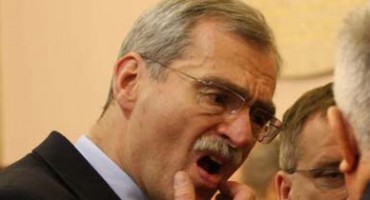 Bacili suzavac na skupu? Hebrang okrivio ljevicu