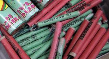 Mostar: Pogledajte kako izgleda kada se zapali 15.000 petardi