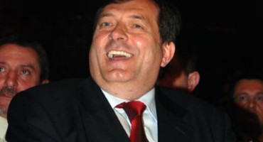 Milorad Dodik, Republika Srpska, Milorad Dodik, Milorad Dodik, SNSD, HDZ BiH, Milorad Dodik, Referendum RS, Republika Srpska, Milorad Dodik, Milorad Dodik, Dušan Malinović, SNSD