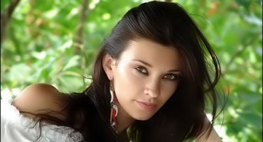 Alex Grdić bez ijedne krpice na sebi