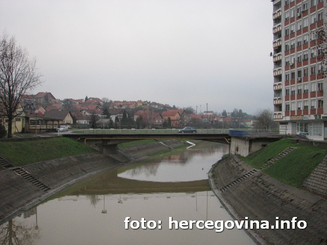 Vodeni val stiže za vikend: Dunav kod Vukovara 'raste' još dva metra