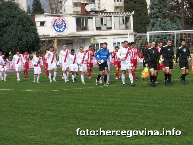 Prosvjedi još uvijek ne prijete odgodom Premijer lige