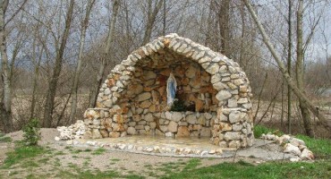 Crkva Male Gospe u Doljanima