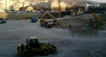 Radovi na području bivše stare bolnice teku punom parom
