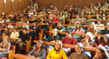 Natječaj za dodjelu stipendija redovitim studentima