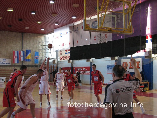 HKK Zrinjski-KK Sloboda 103:104