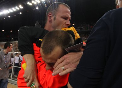 Navijači Partizana izazvali nerede u Areni!