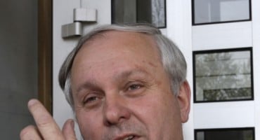 Bjegunci mirni, BiH ne traži zatvaranje