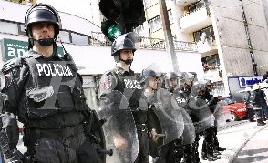 Počast žrvtama u Dobrovoljačkoj pod policijskom pratnjom