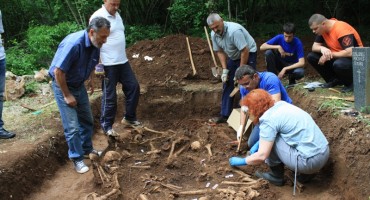 ubijeni fratri, ubijeni fratri