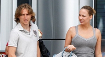 Luka Modrić oženio se dugogodišnjom djevojkom Vanjom Bosnić 