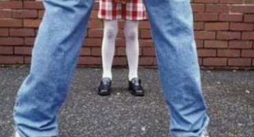 Mostar:  Manijak u Sjevernom logoru masturbirao pred curicama!