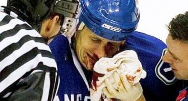 Puknuo mu testis usred utakmice!