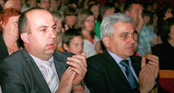 U prepunoj Kosači održana javna tribina HDZ BiH "Slušamo vas"