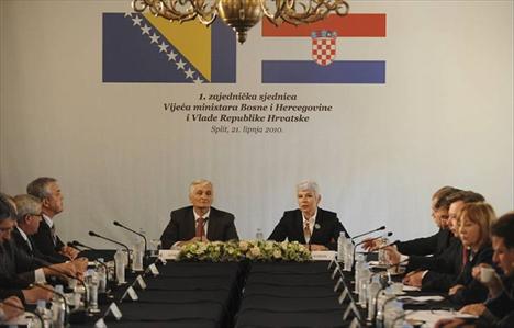 Vlade Hrvatske i BiH dogovarale smjerove za autocestu do Dubrovnika