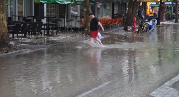 poplave, nevrijeme u Mostaru, vremenska prognoza, vremenska prognoza, vremenska prognoza, vremenska prognoza, vremenska prognoza, vremenska prognoza, vremenska prognoza, vremenska prognoza, vremenska prognoza, Ljubo Bešlić, nevrijeme u Mostaru