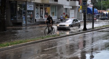 poplave, nevrijeme u Mostaru, komunalije, vremenska prognoza, stanje na cestama, vremenska prognoza, vrijeme, kiša, vremenska prognoza, stanje na prometnicama, stanje na cestama, stanje na putevima