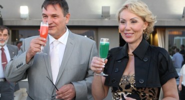 Shrvana tugom: 'Lepa Brena je na rubu živčanog sloma!'