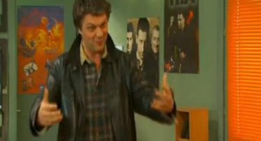 Pretučen 'Čombe' iz serije 'Lud, zbunjen, normalan'