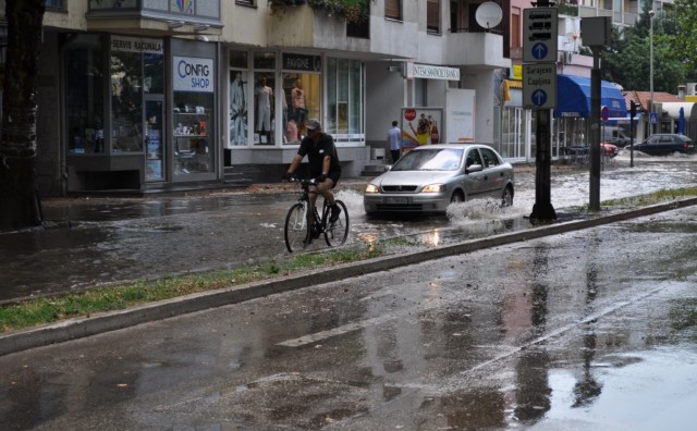 poplave, nevrijeme u Mostaru, komunalije, vremenska prognoza, stanje na cestama, vremenska prognoza, vrijeme, kiša, vremenska prognoza, stanje na prometnicama, stanje na cestama, stanje na putevima