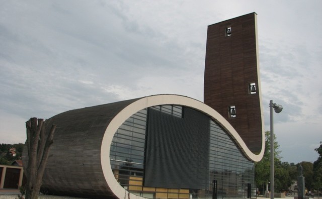 Slavonija, aljmaš