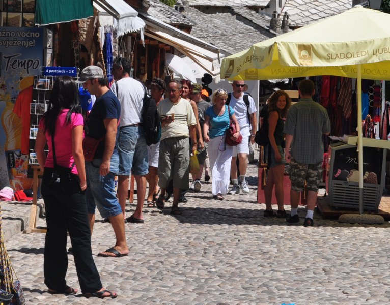 Mostar: Turisti u Starom gradu