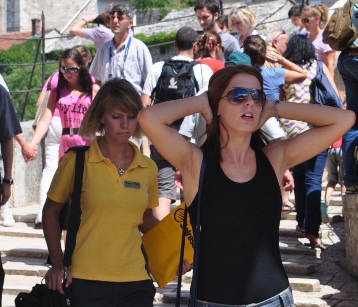 Mostar: Turisti u Starom gradu