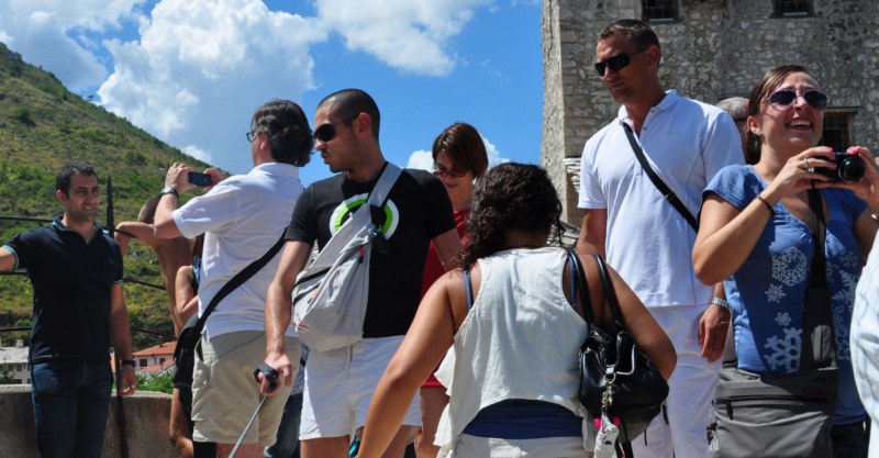 Mostar: Turisti u Starom gradu