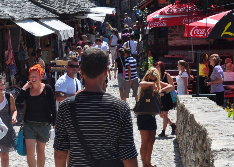 Mostar: Turisti u Starom gradu