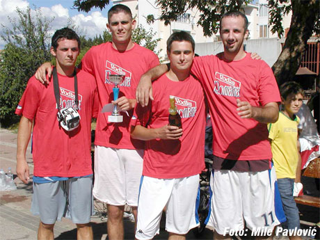 Momčad „Mlađo und jaranen“ iz Čitluka pobjednik je turnira u uličnoj košarci „Čitluk 2010.“