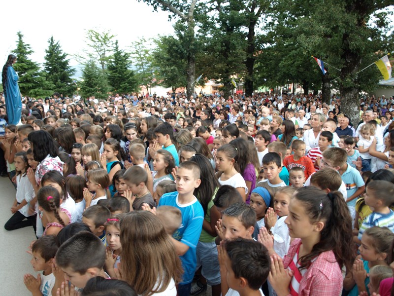 Posušje: Više od 15 tisuća vjernika slavilo Veliku Gospu