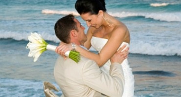 Pijana mlada pala sa šest metara visine!