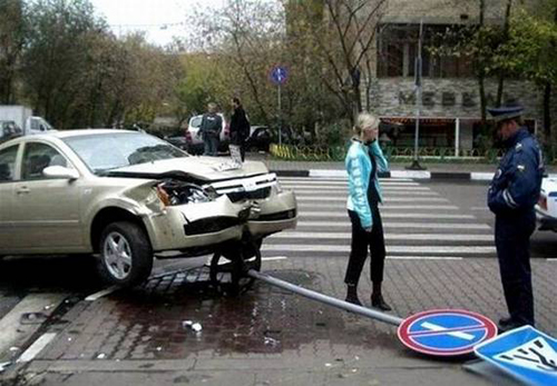 Pogledajmo kako to izgleda kada plavuše pogriješe