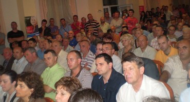 Održana Javna tribina HDZ BiH ''Slušamo vas'' u Stocu