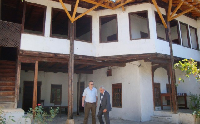 Mostar: Završen projekt obnove krova Kajtazove kuće
