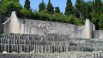 Partizansko groblje opet devastirano
