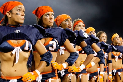 Spektakularno seksistički nogomet u donjem rublju očarao Ameriku