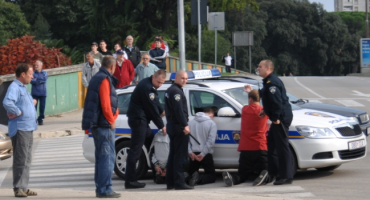 Masovna tučnjava u Tučepima: Mještani se potukli s Romima iz BiH