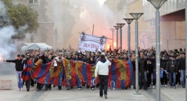 Torcida karuselom najavila kakav pakao čeka igrače Stokea!