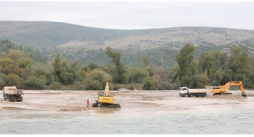  Nastavljeni radovi na sanaciji desne obale rijeke Neretve kod naselja Dretelj