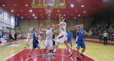 HKK Zrinjski-KK Slavija 90:64