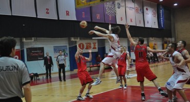 HKK Zrinjski-KK Sloboda 66:67