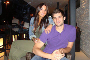 Mirku Aliloviću razbili prozore na kući, supruga Iva bijesna