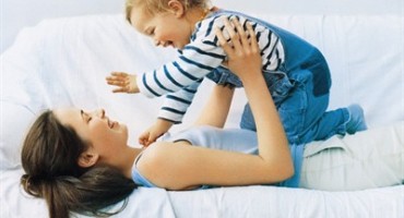 Prednosti i nedostaci unajmljivanja dadilje 